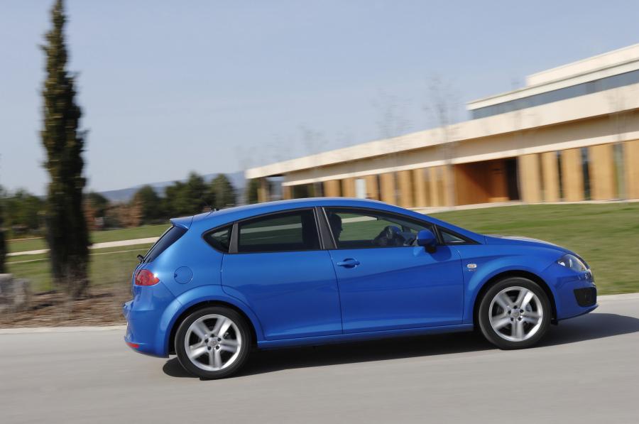  Seat Leon 2009 года  (фото 35 из 104)